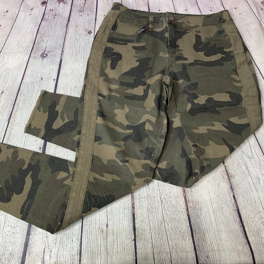 Boston Proper Camo Jean Pants